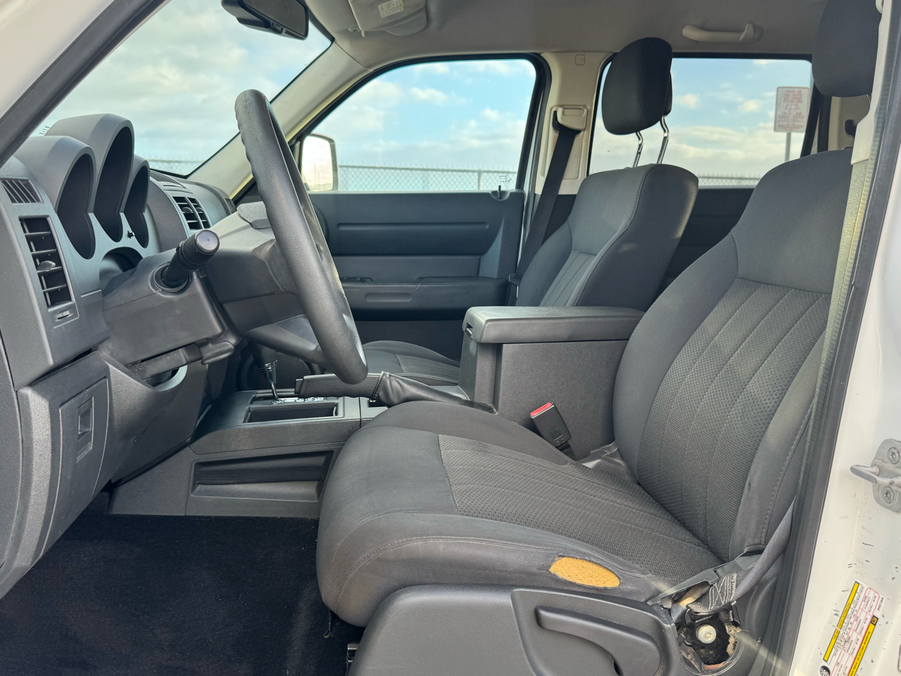 Dodge Nitro Heat 2WD 2011