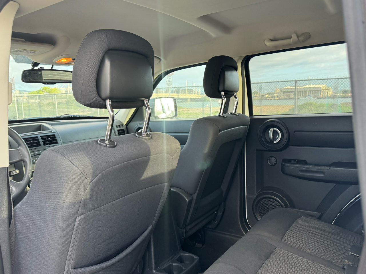 Dodge Nitro Heat 2WD 2011