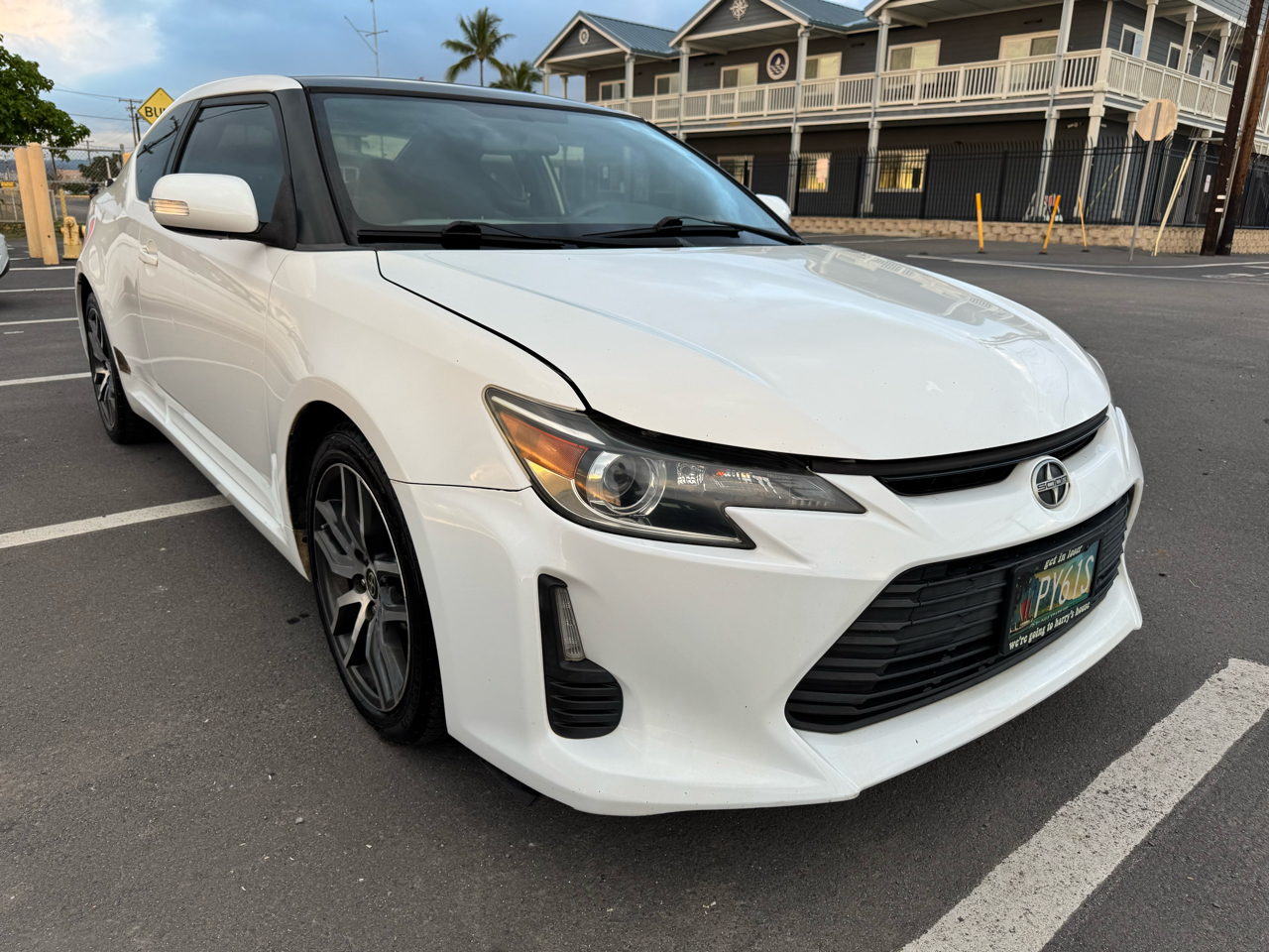 Scion tC Sports Coupe 6-Spd AT 2014
