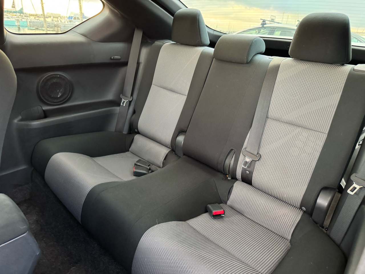 Scion tC Sports Coupe 6-Spd AT 2014