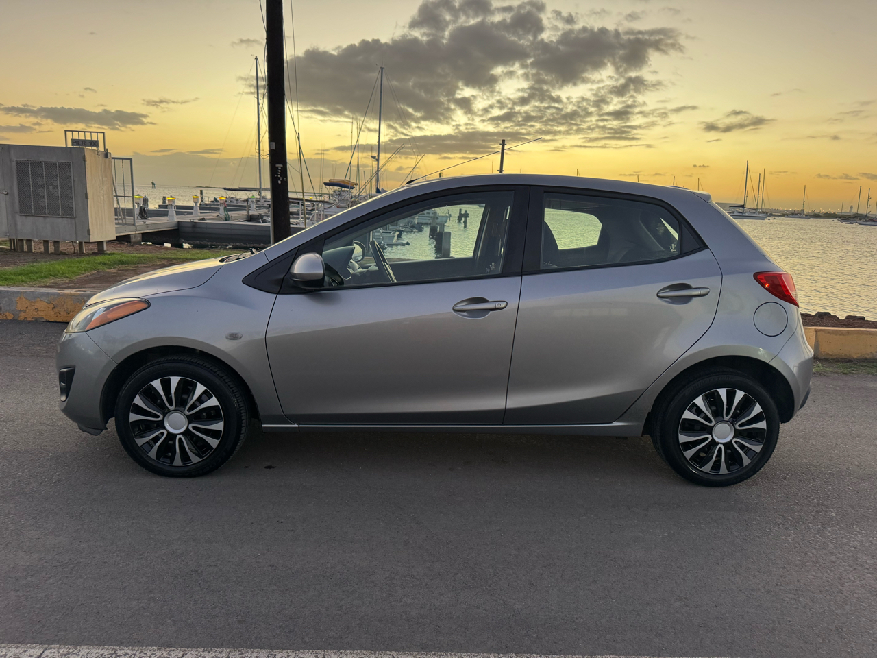 Mazda MAZDA2 Sport 2012