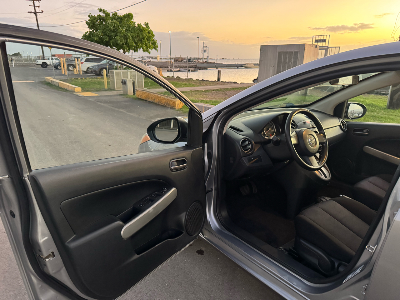 Mazda MAZDA2 Sport 2012