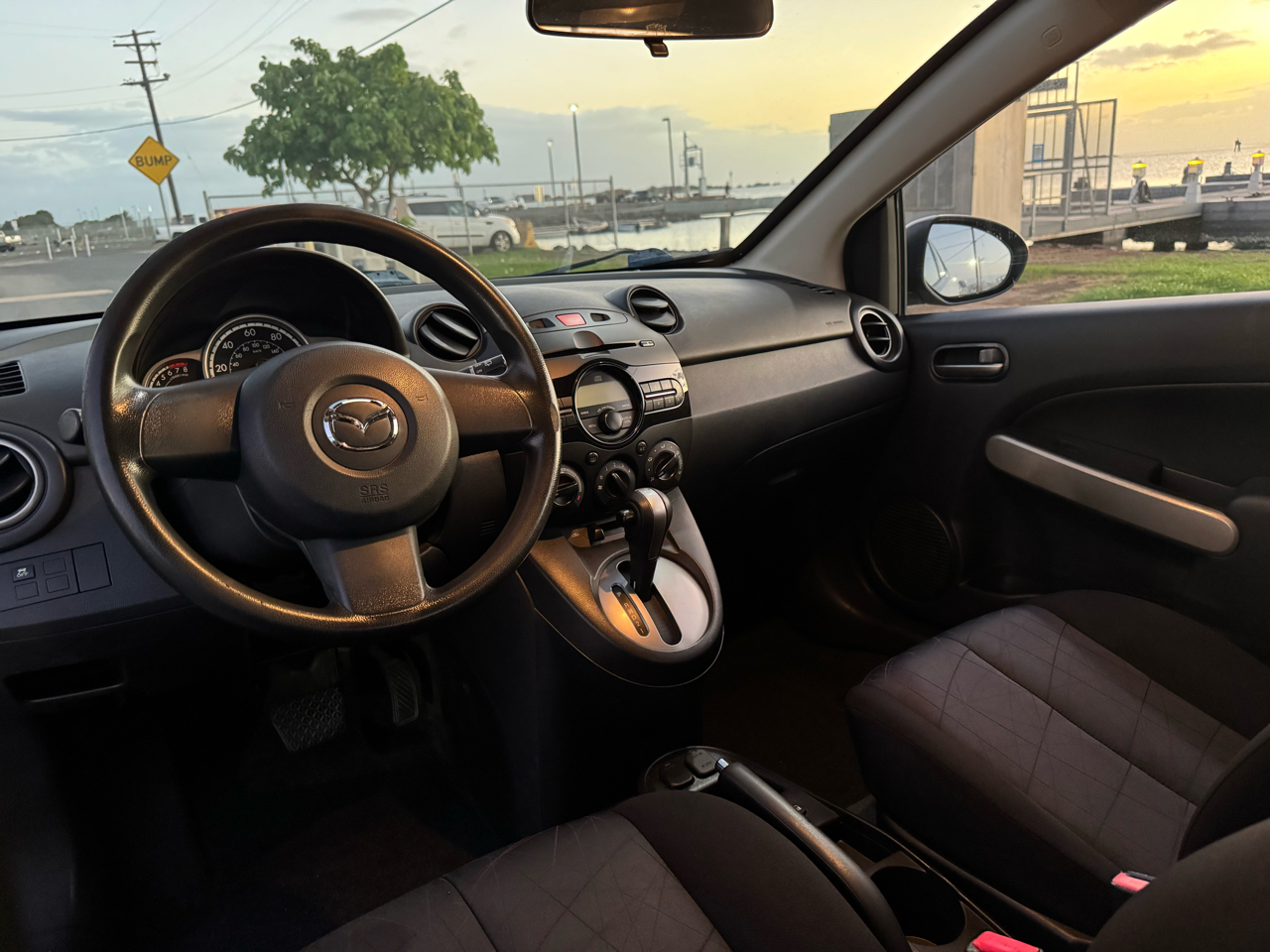 Mazda MAZDA2 Sport 2012