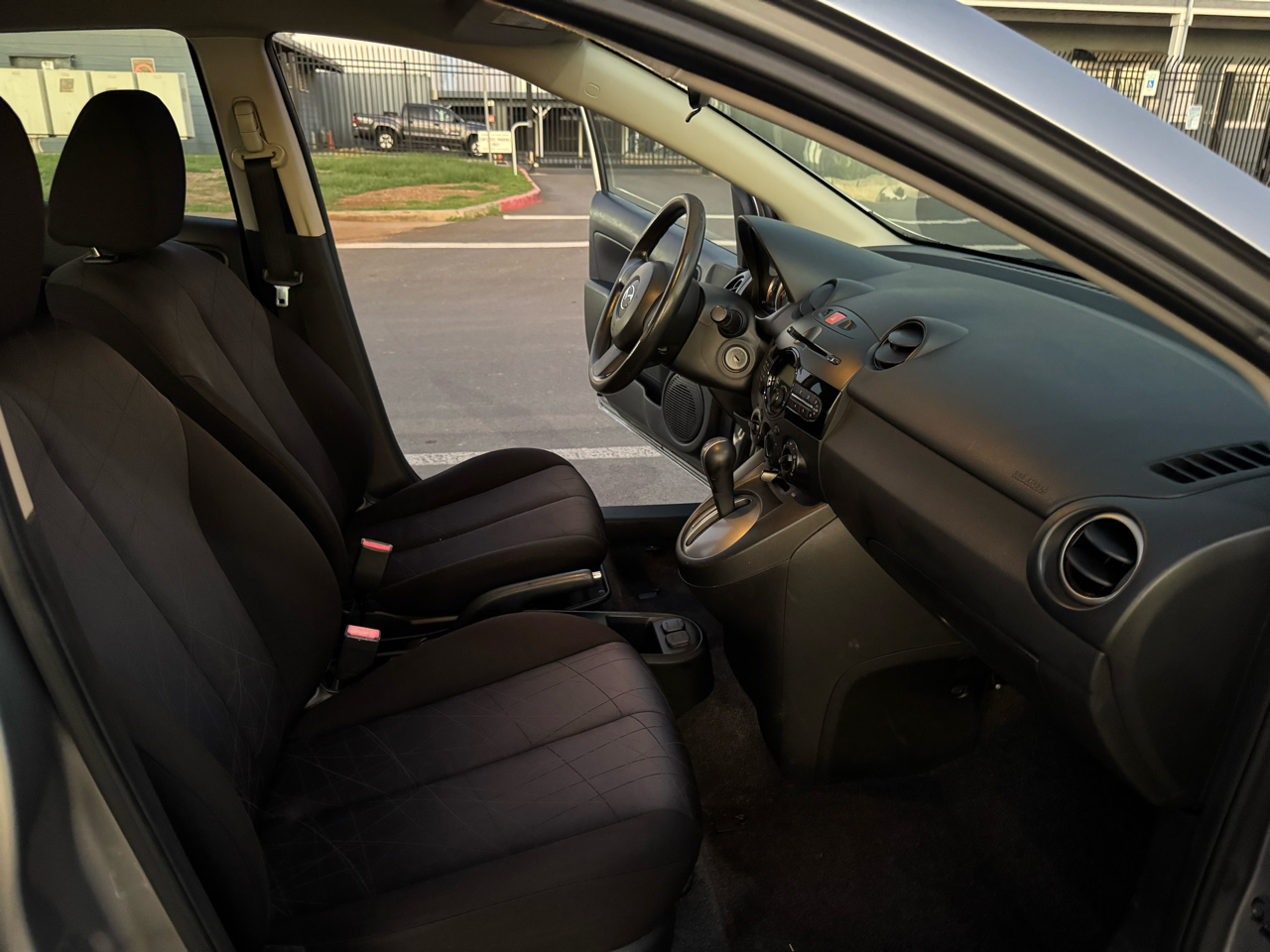 Mazda MAZDA2 Sport 2012