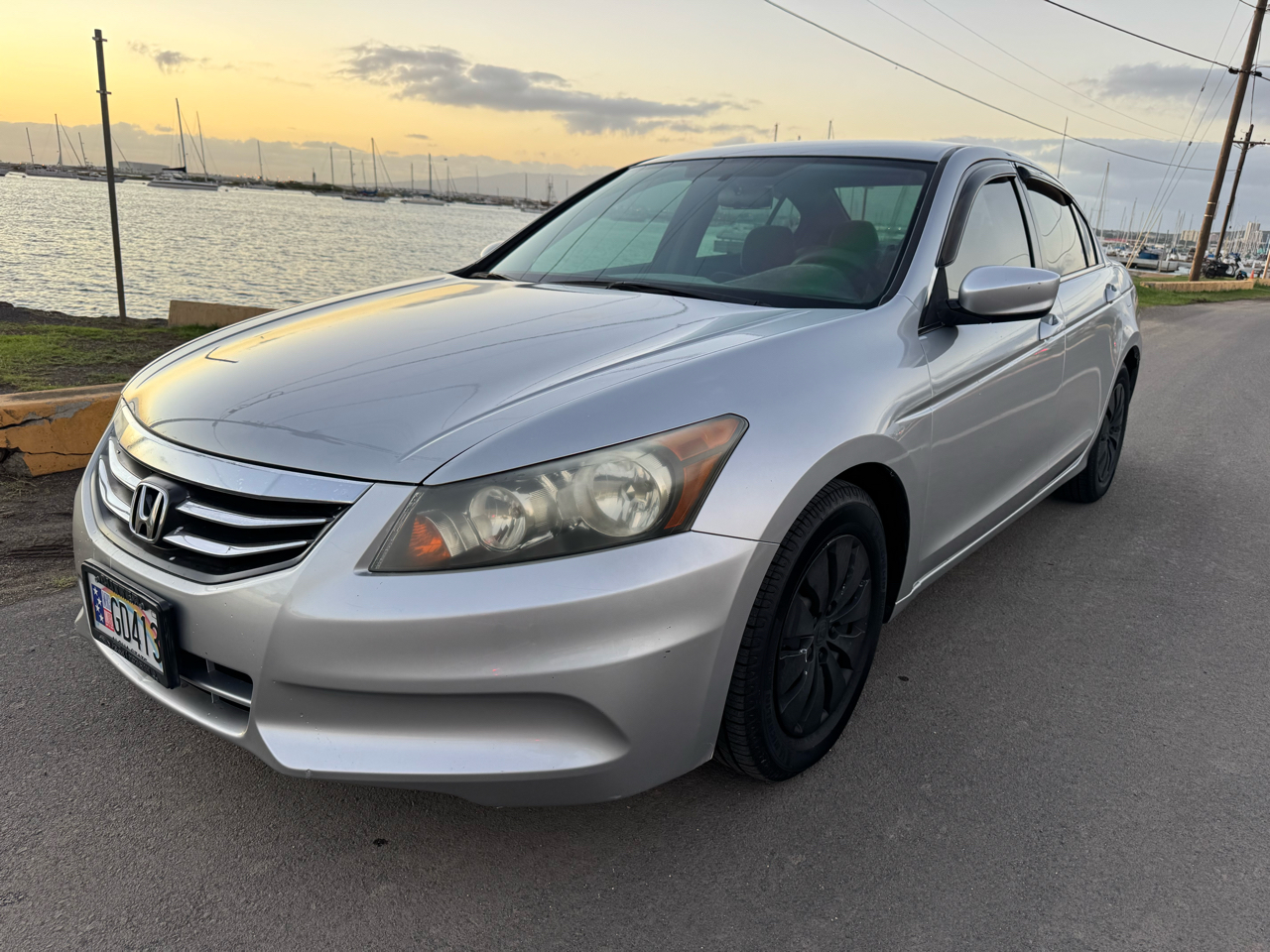 Honda Accord LX sedan AT 2011