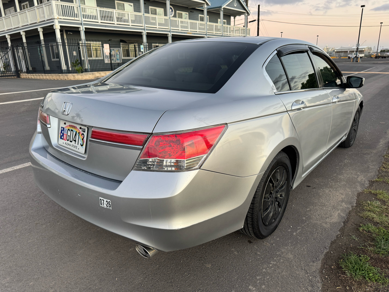 Honda Accord LX sedan AT 2011