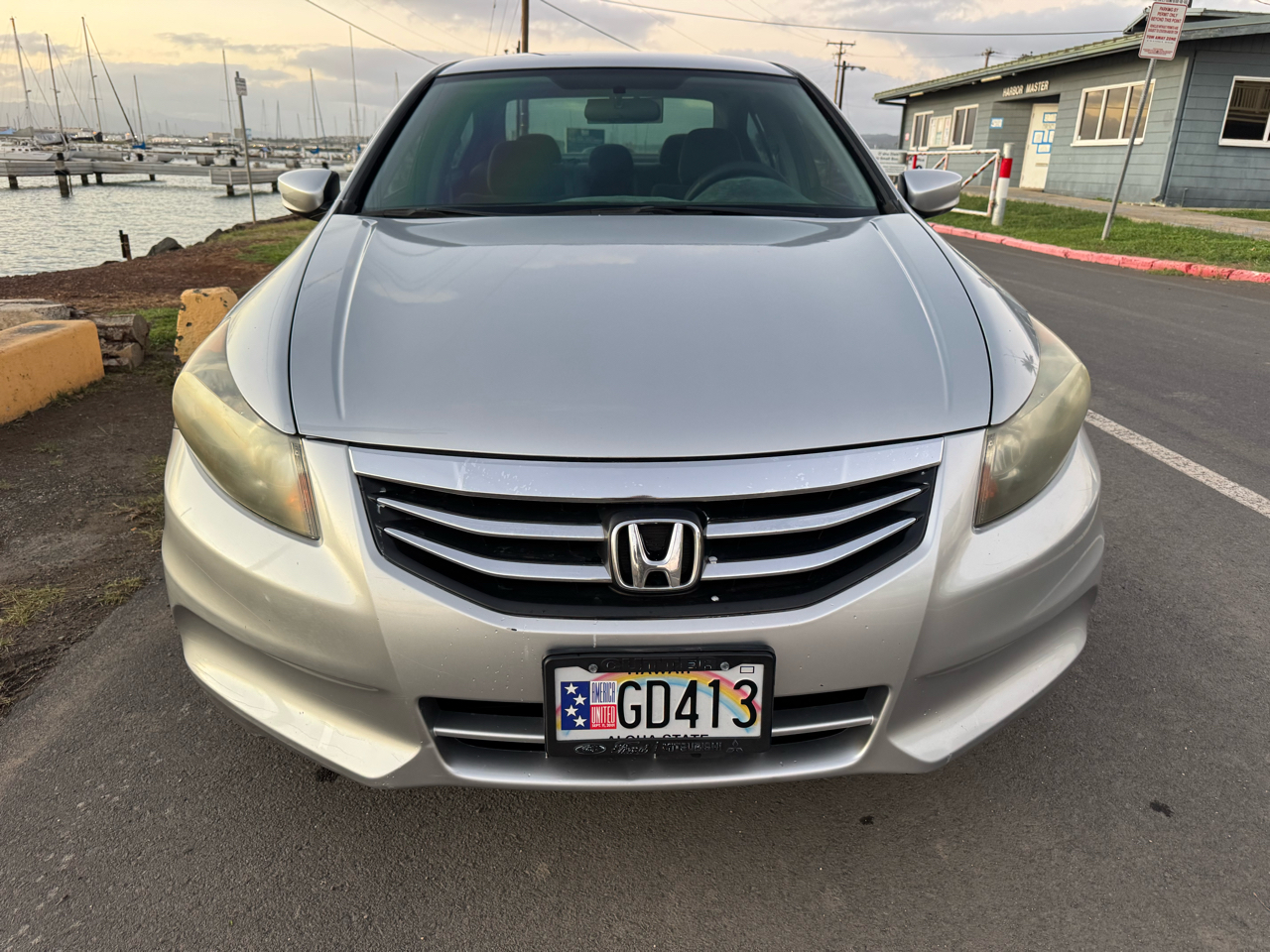 Honda Accord LX sedan AT 2011