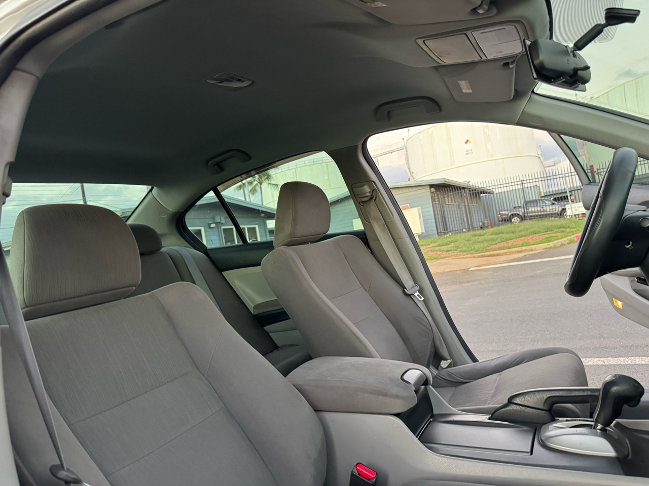 Honda Accord LX sedan AT 2011