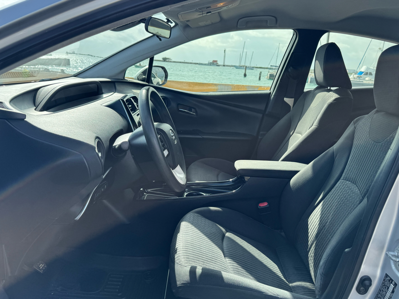 Toyota Prius Two 2017