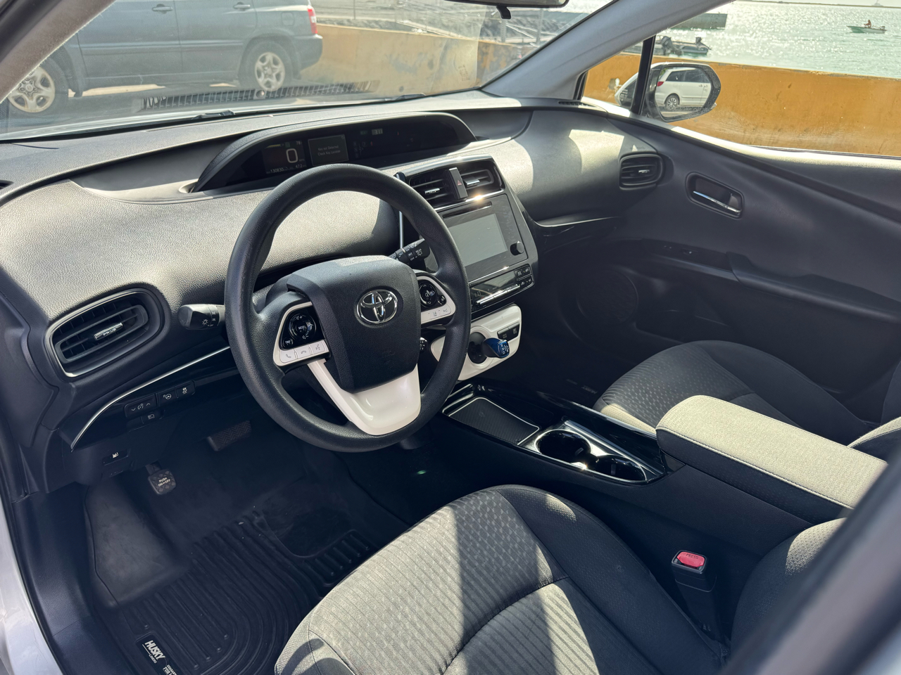 Toyota Prius Two 2017