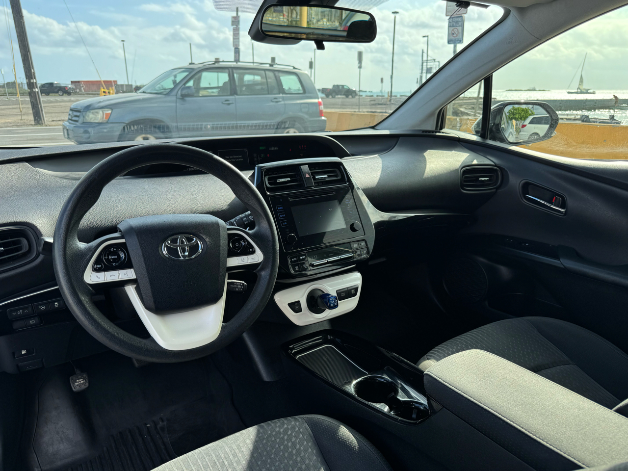 Toyota Prius Two 2017