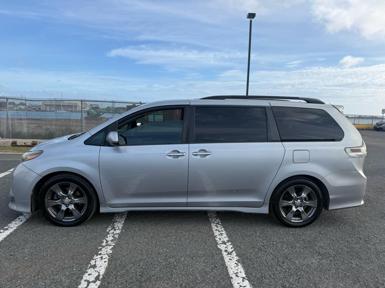 Toyota Sienna SE 8-Passenger 2017