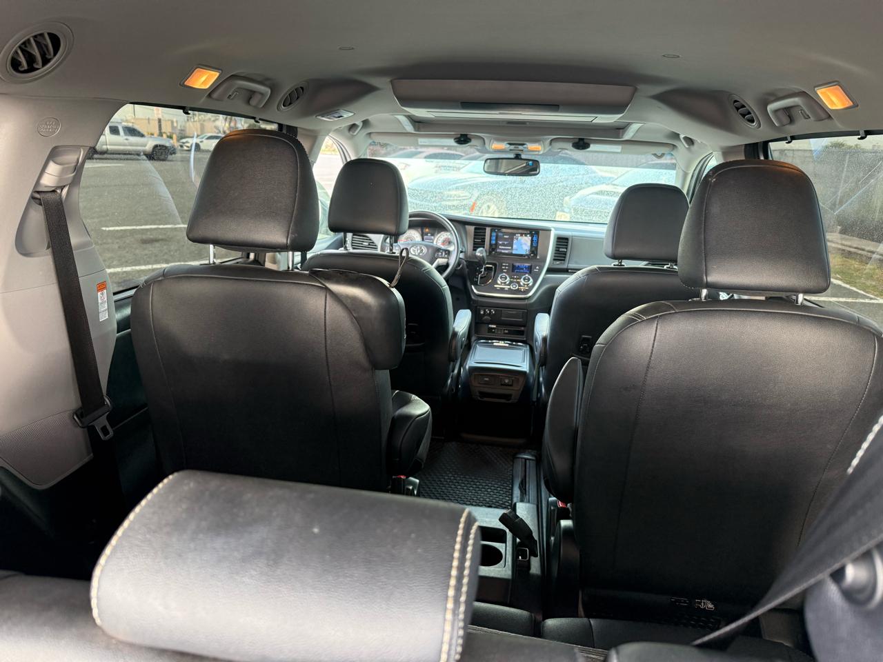 Toyota Sienna SE 8-Passenger 2017