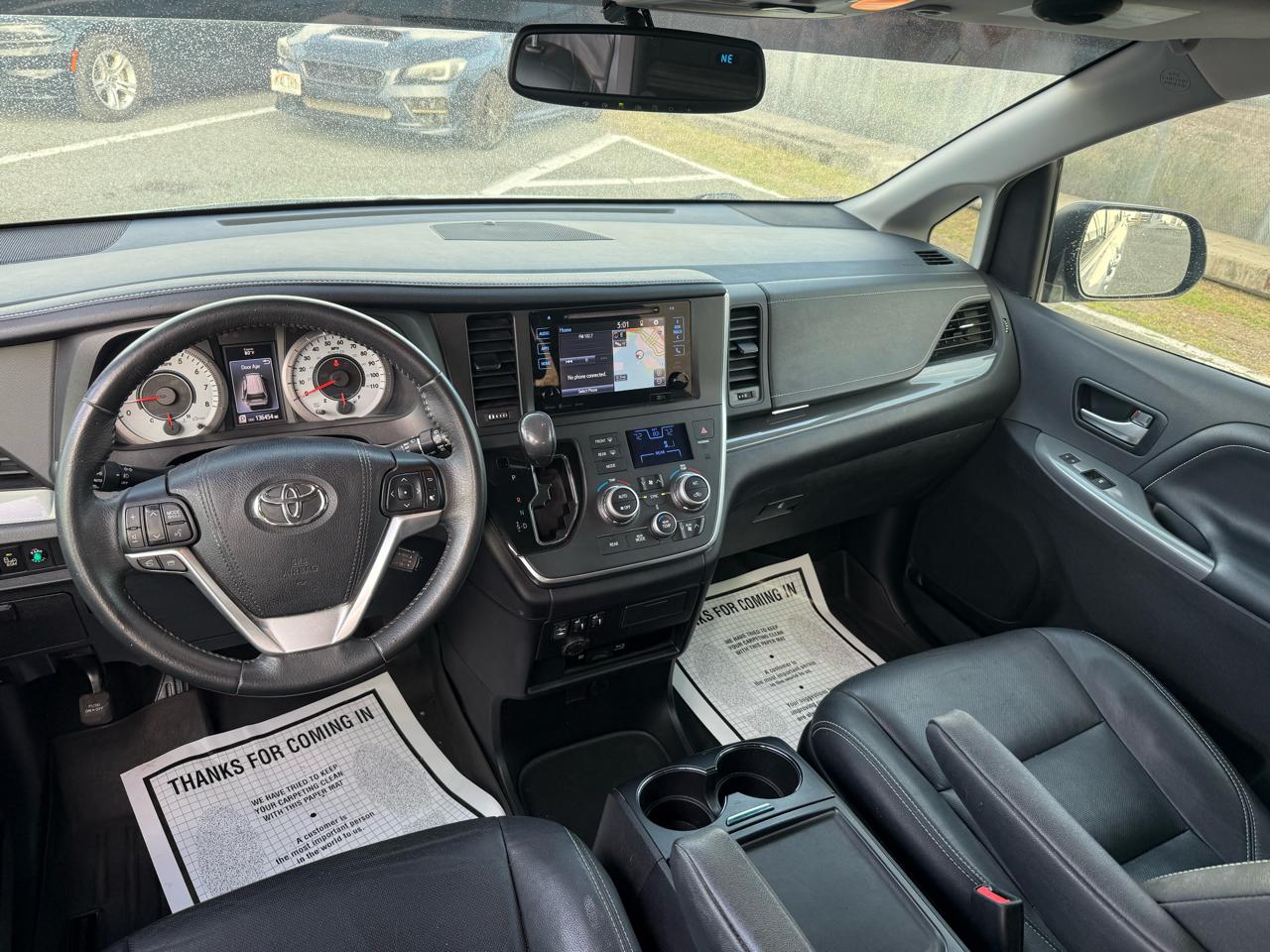 Toyota Sienna SE 8-Passenger 2017