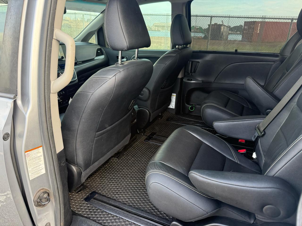 Toyota Sienna SE 8-Passenger 2017