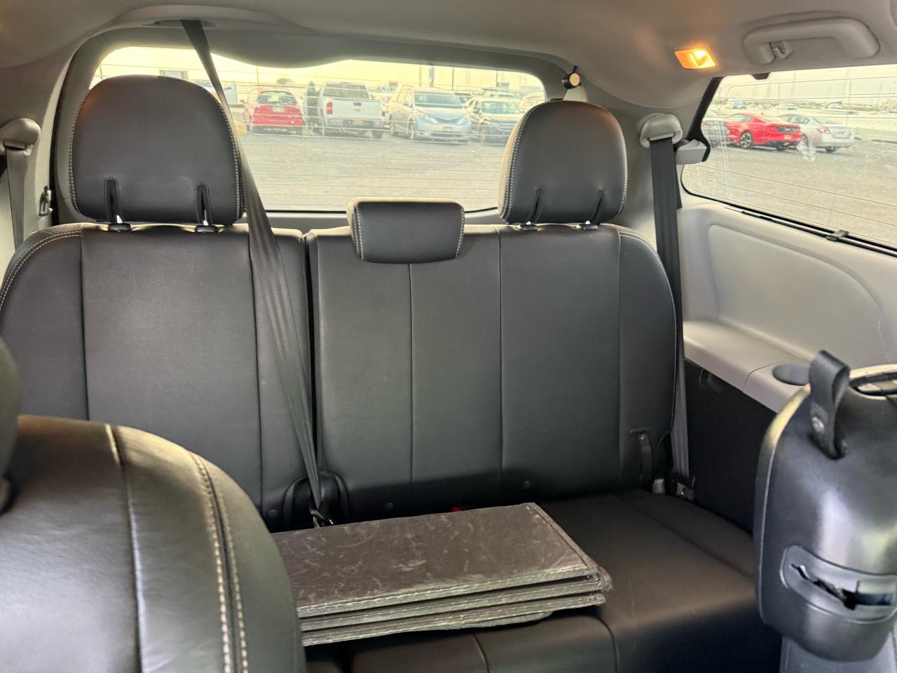 Toyota Sienna SE 8-Passenger 2017