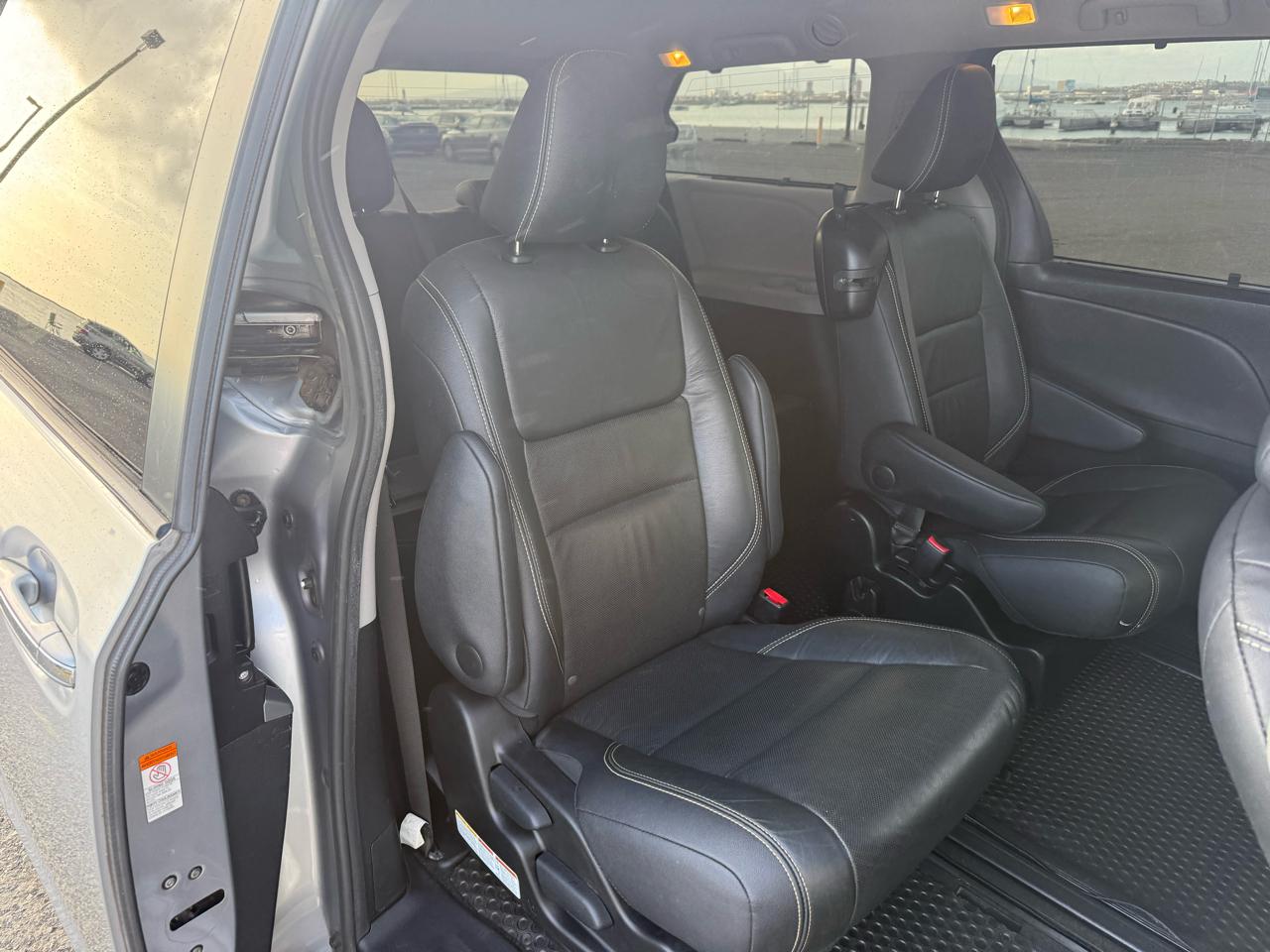 Toyota Sienna SE 8-Passenger 2017