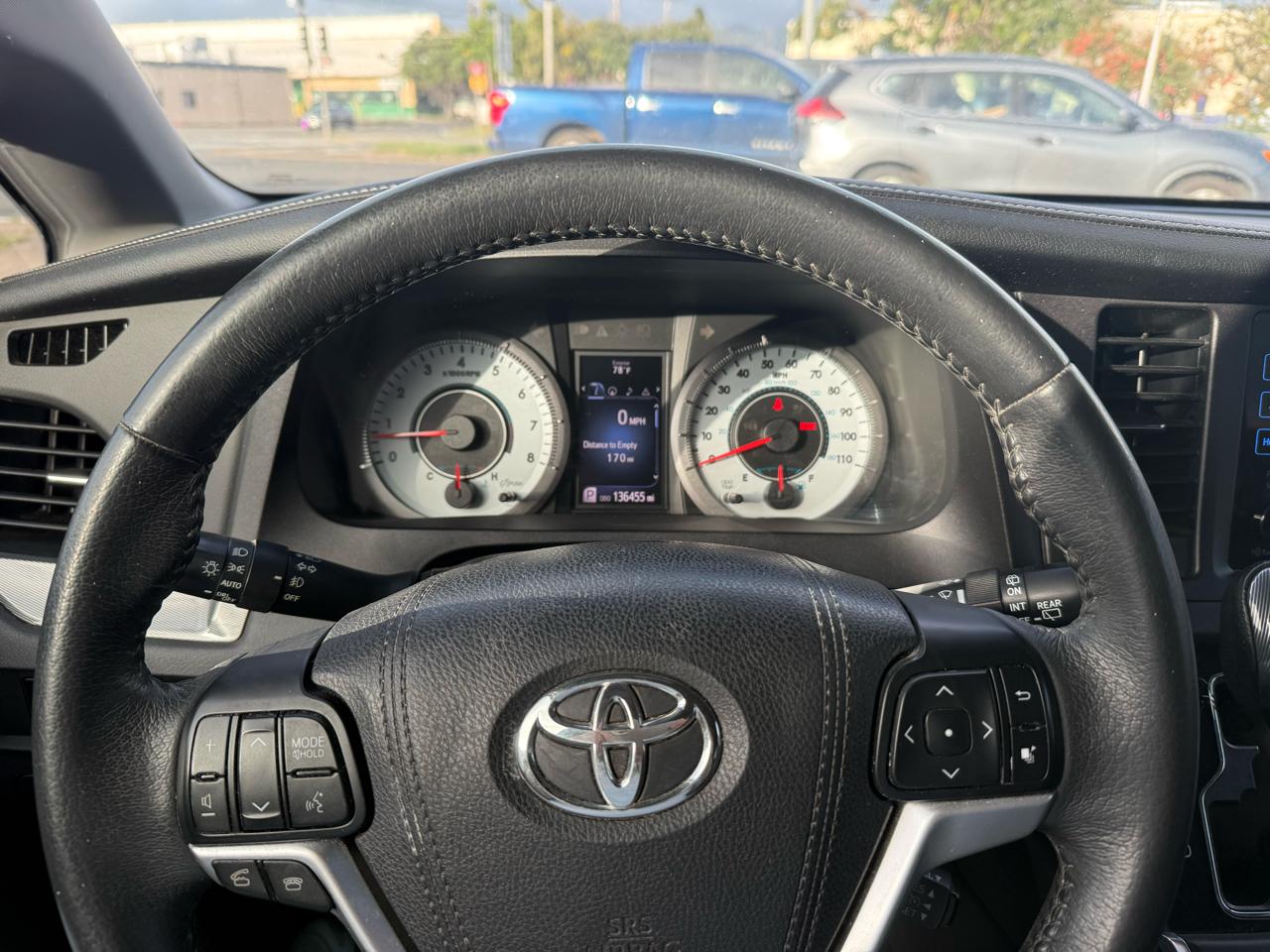 Toyota Sienna SE 8-Passenger 2017