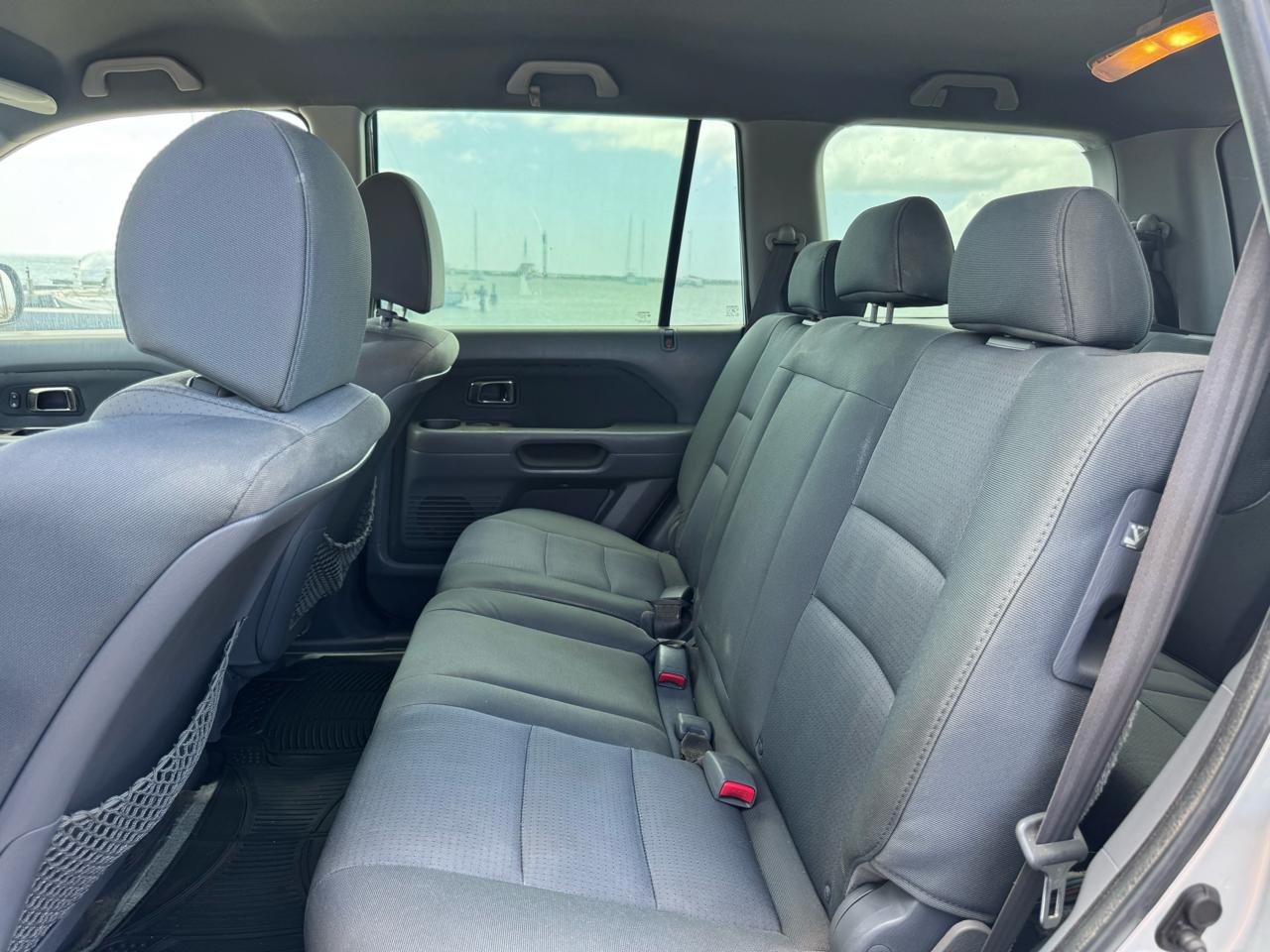 Honda Pilot LX 4WD 2006