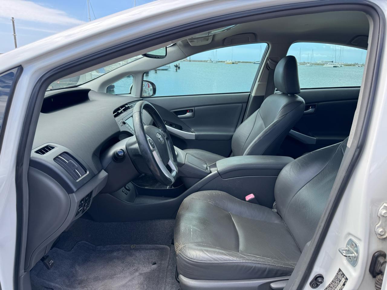 Toyota Prius Five 2011