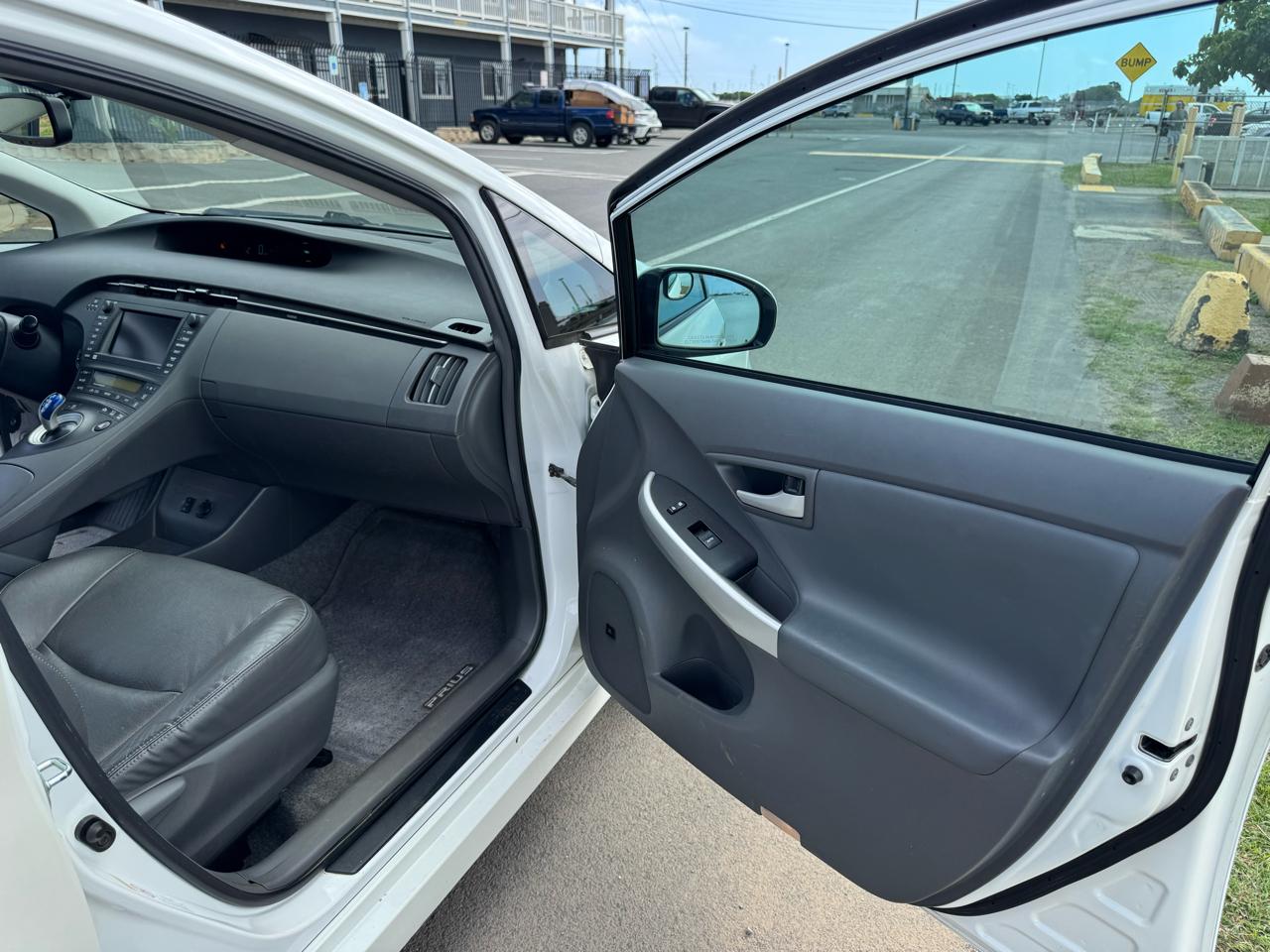 Toyota Prius Five 2011