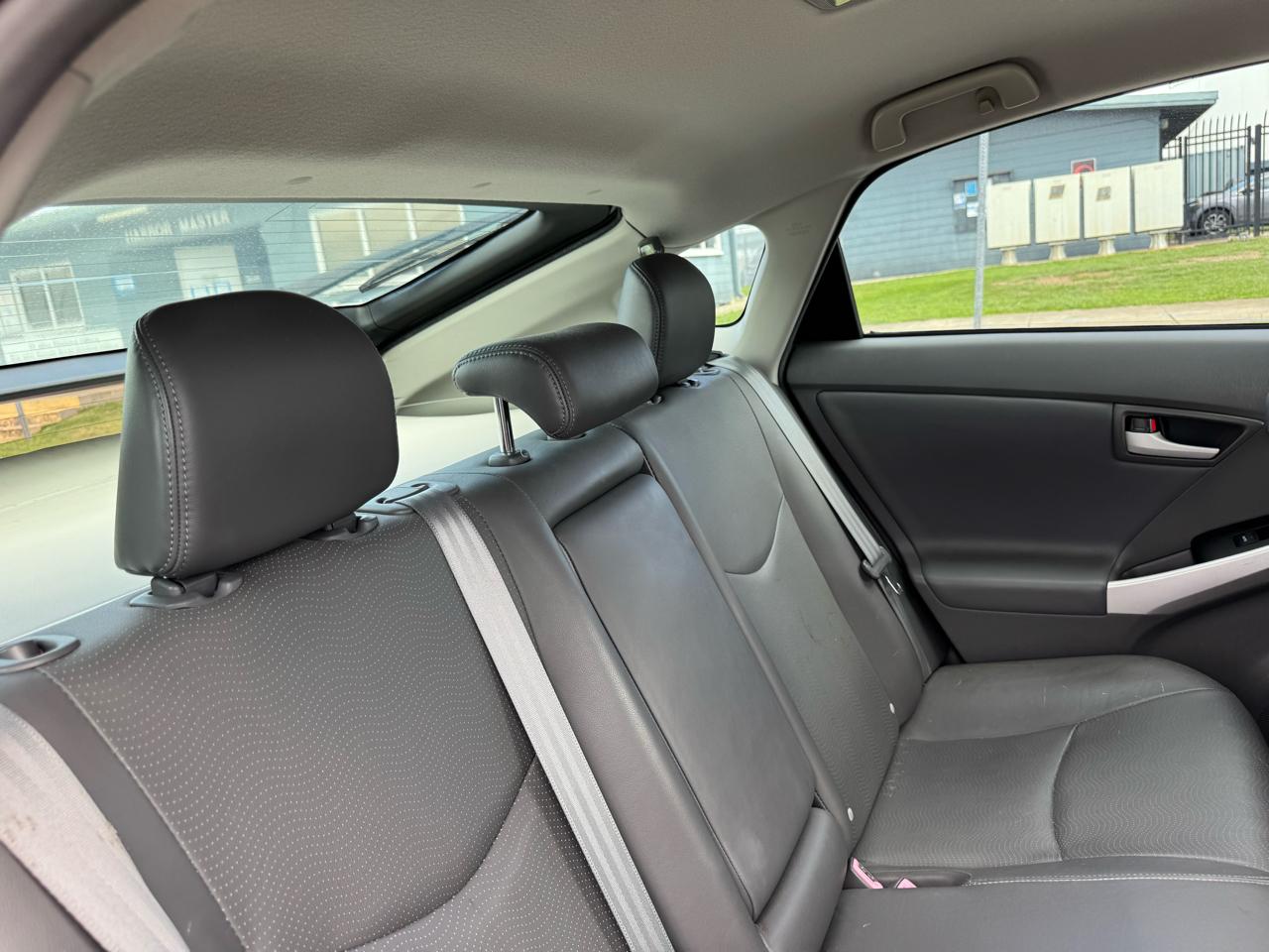 Toyota Prius Five 2011