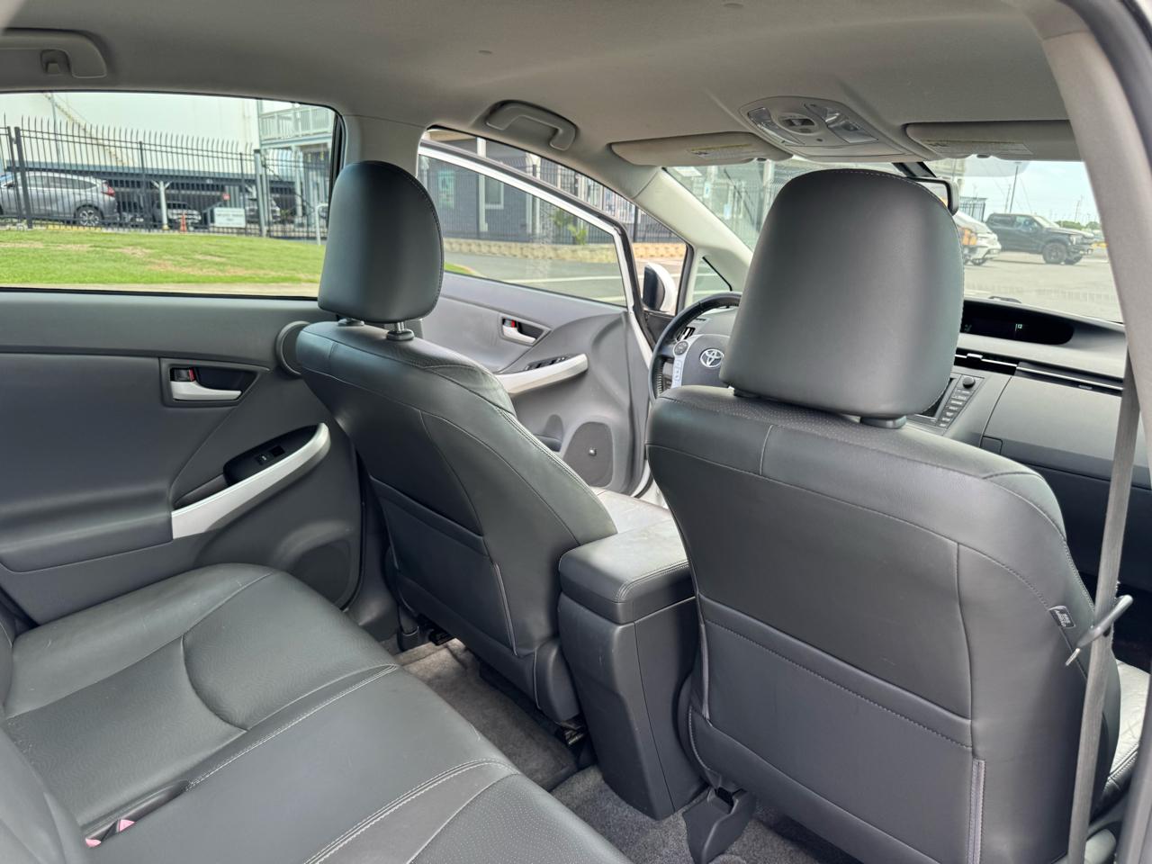 Toyota Prius Five 2011