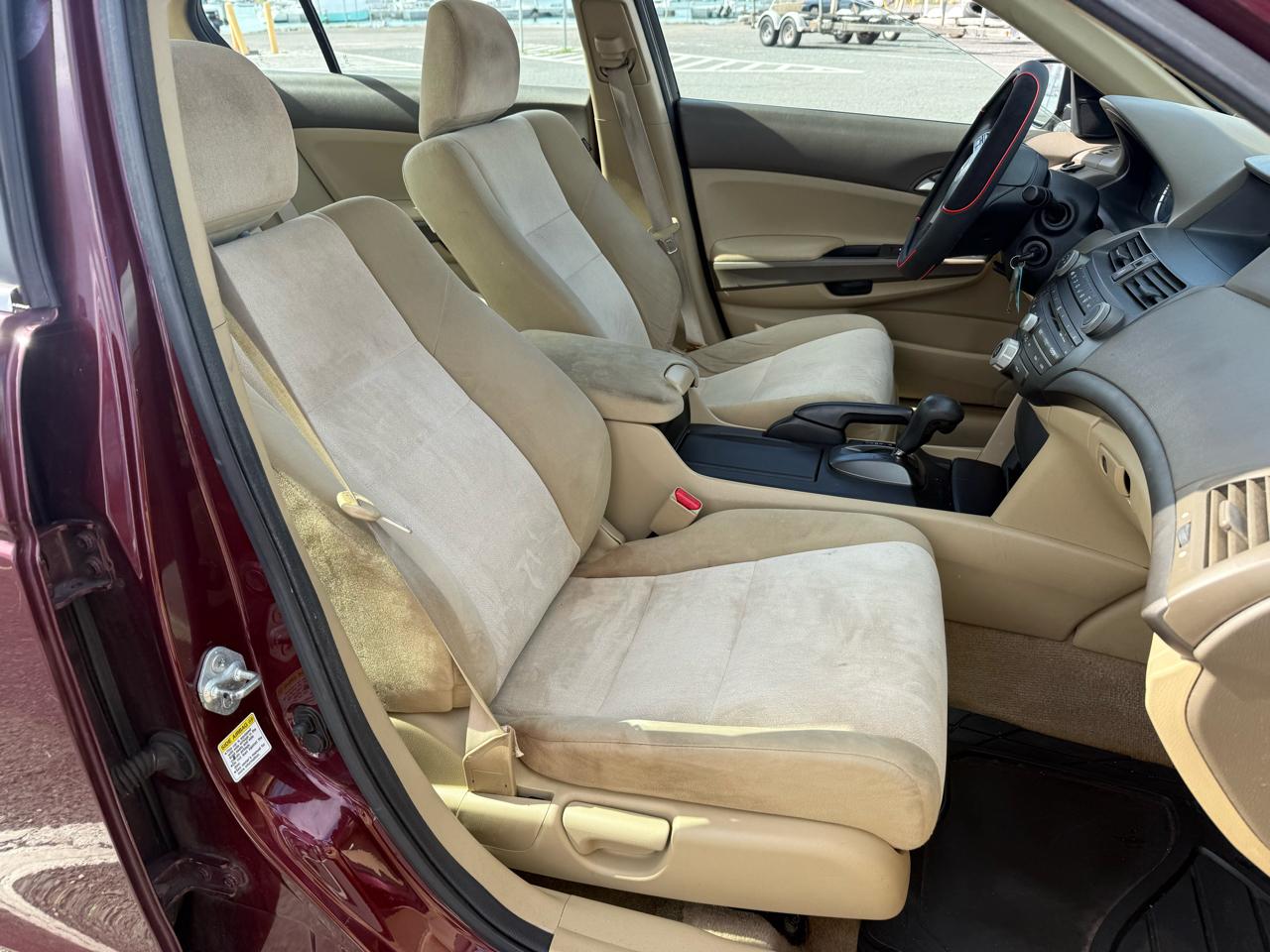 Honda Accord LX-P Sedan AT 2010