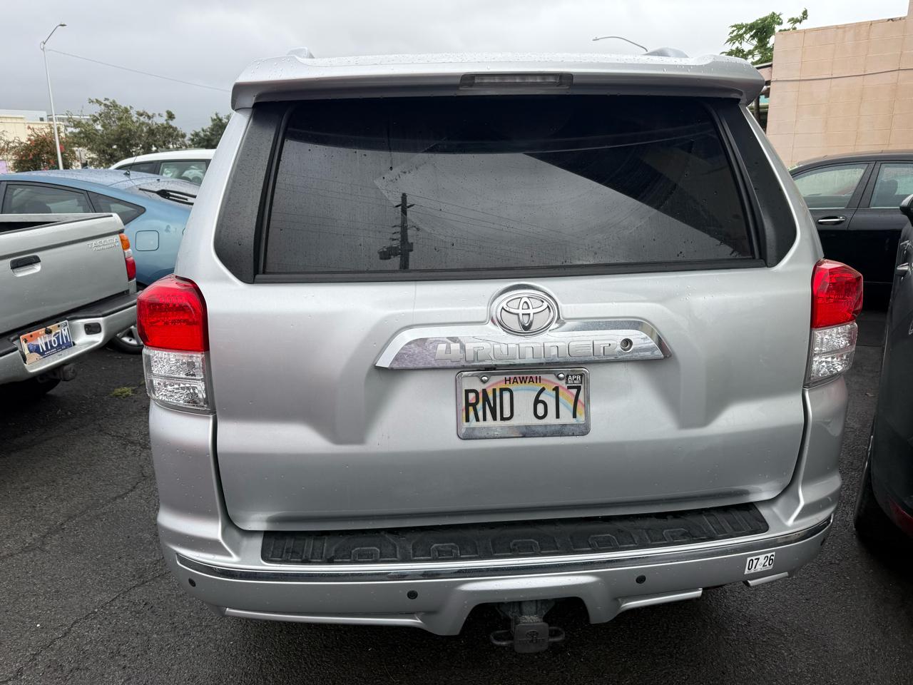 Toyota 4Runner SR5 2WD 2011