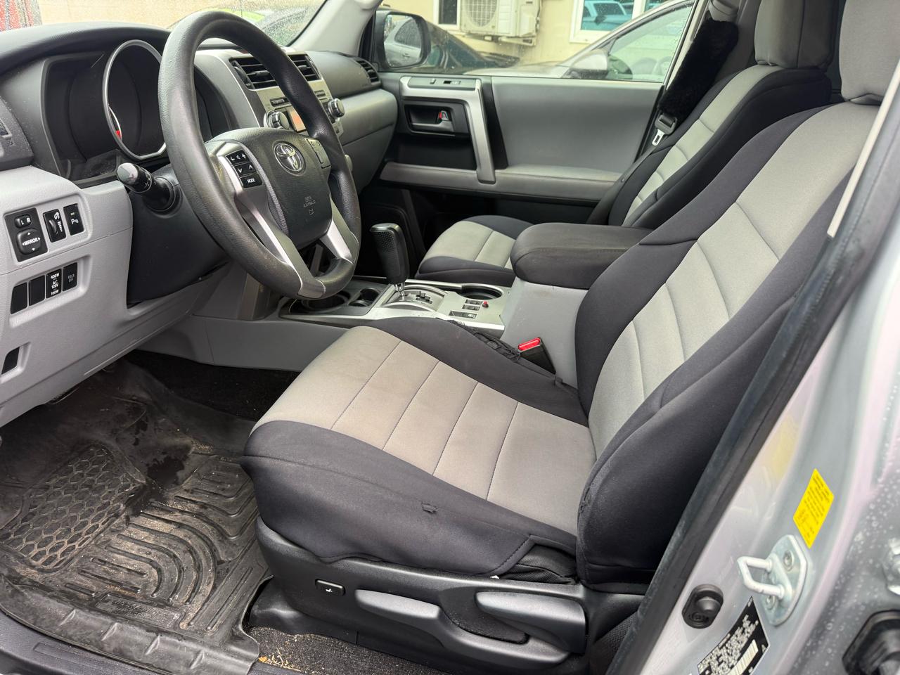 Toyota 4Runner SR5 2WD 2011