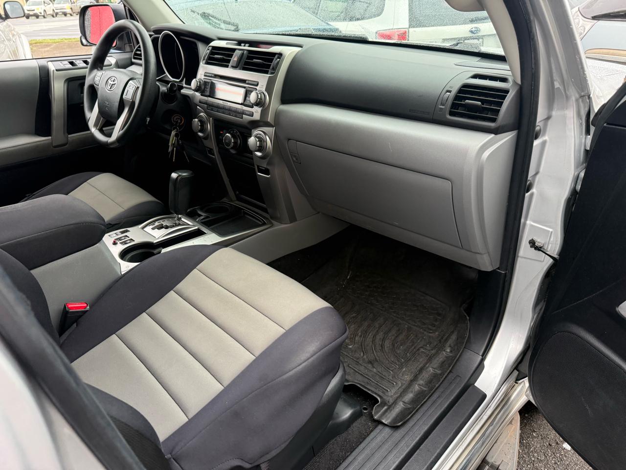 Toyota 4Runner SR5 2WD 2011