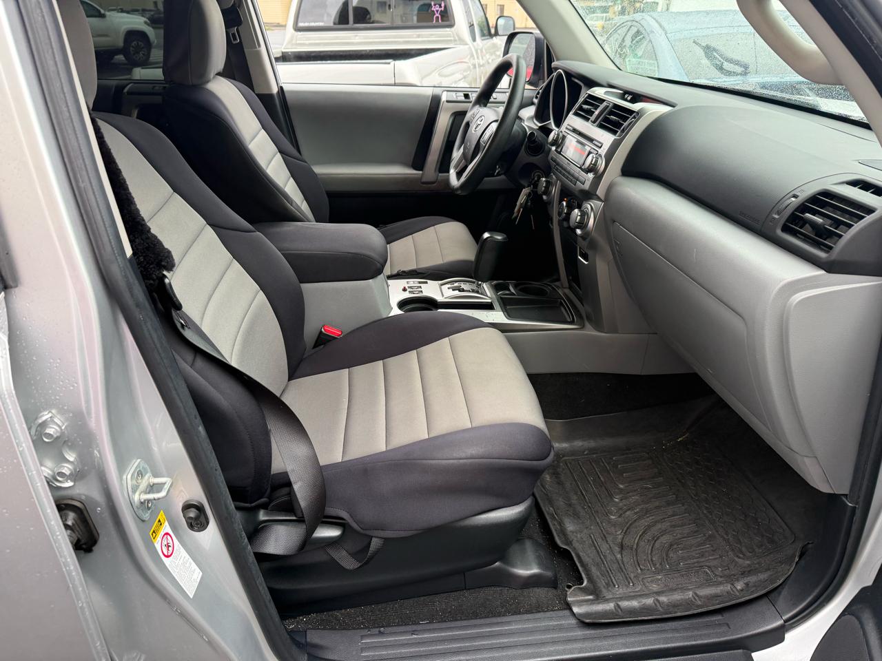 Toyota 4Runner SR5 2WD 2011