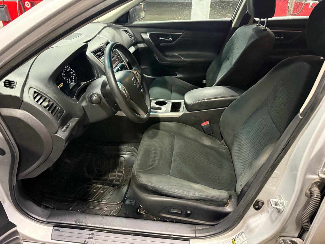 Nissan Altima 2.5 S 2015