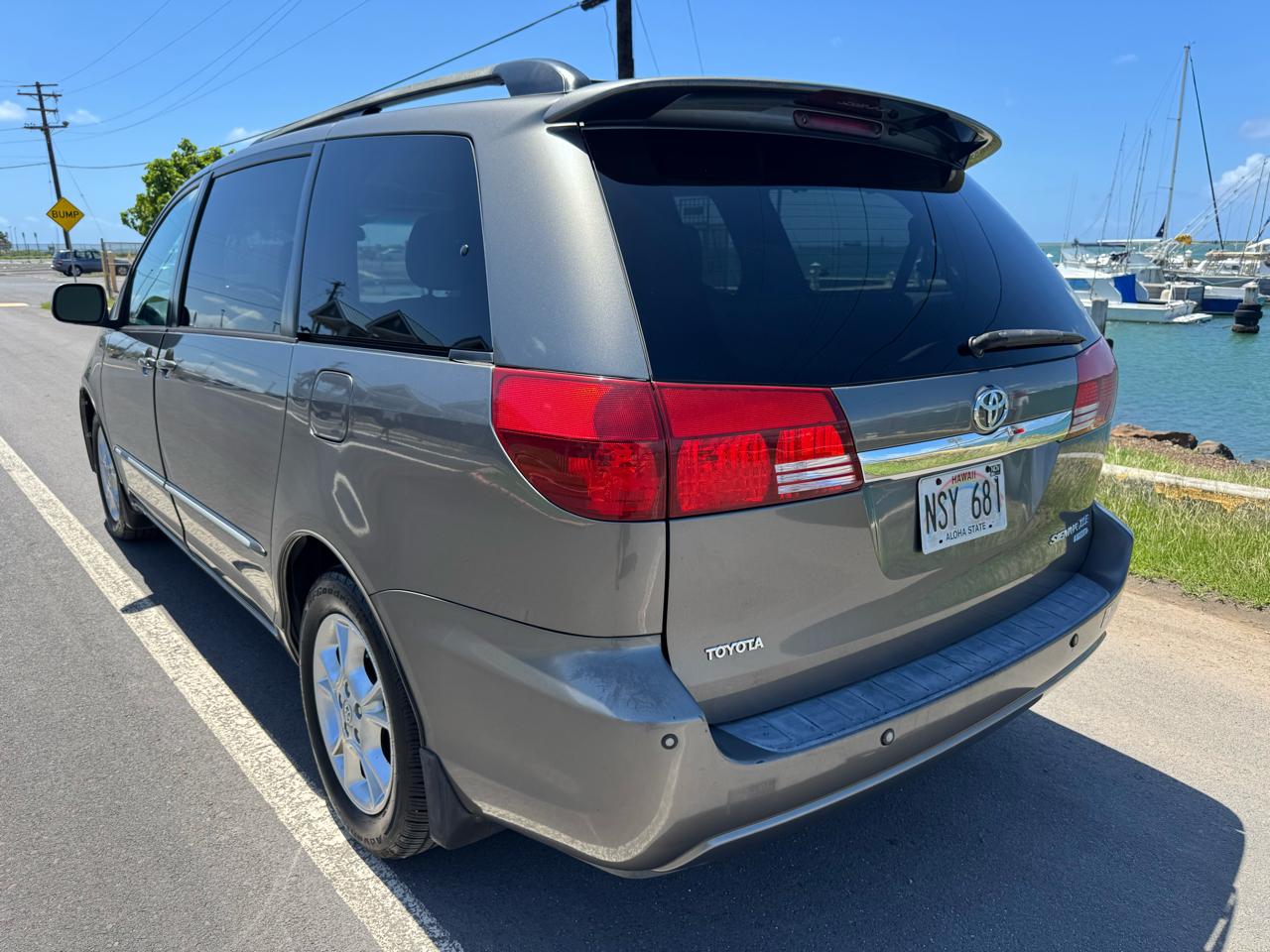 Toyota Sienna XLE 2005