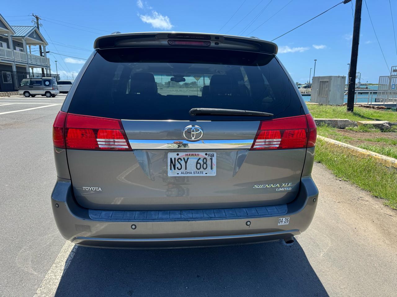 Toyota Sienna XLE 2005