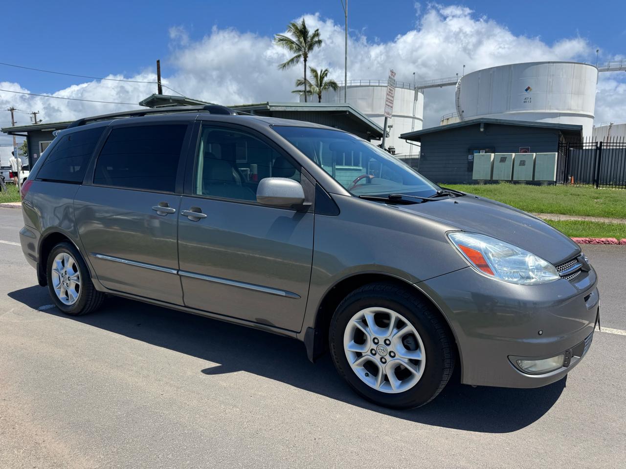 Toyota Sienna XLE 2005