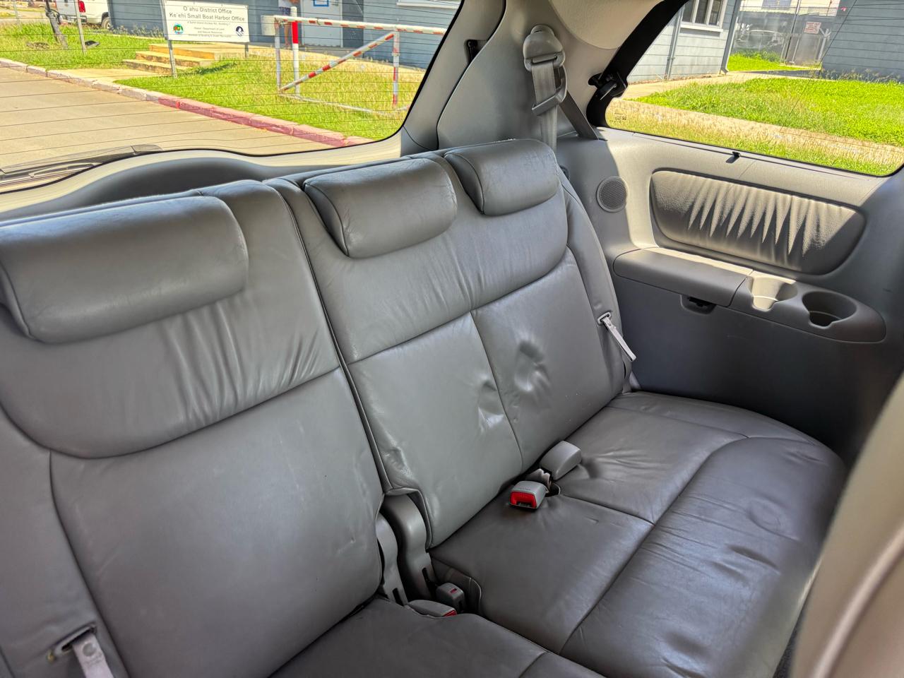 Toyota Sienna XLE 2005