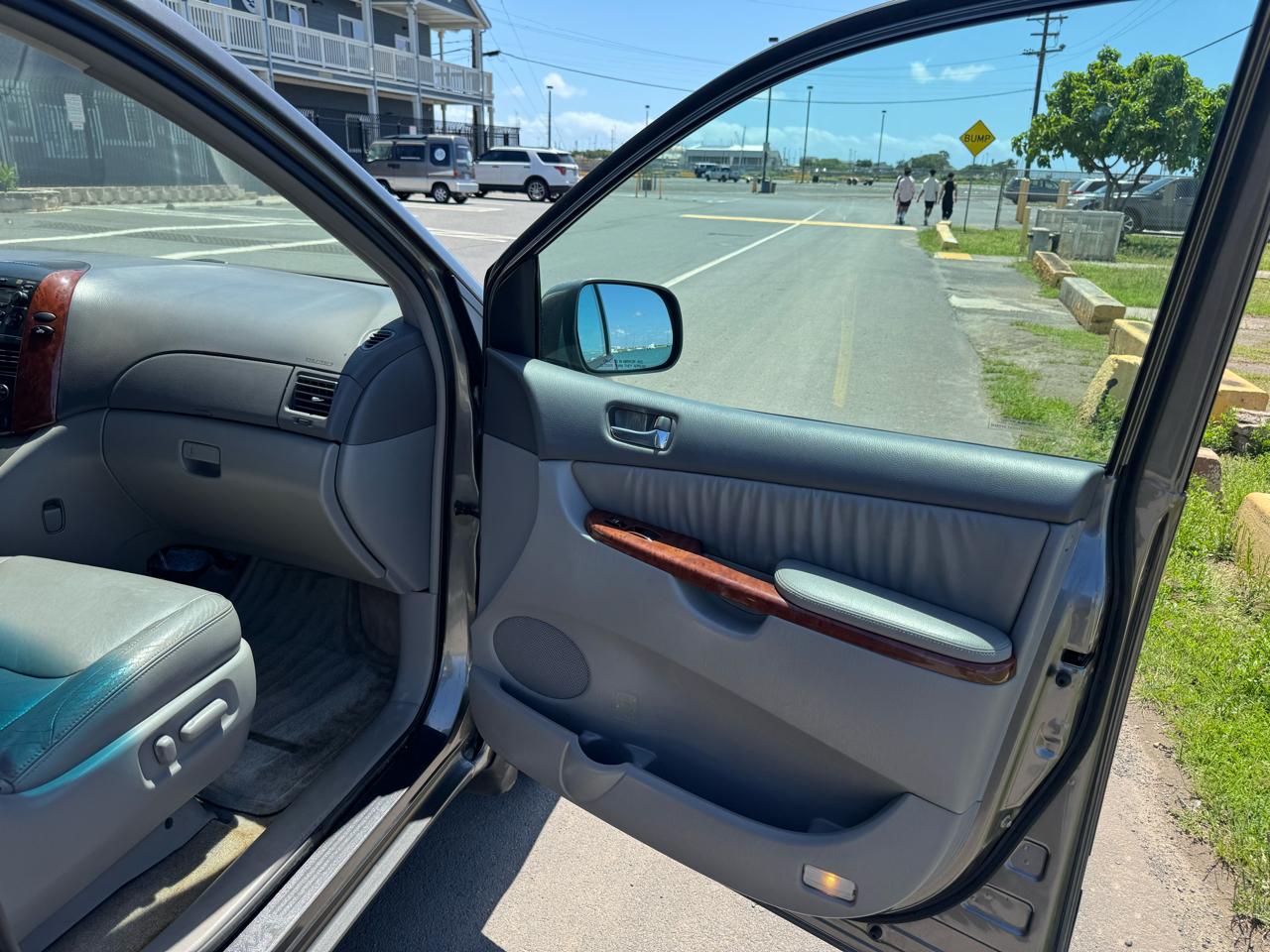 Toyota Sienna XLE 2005