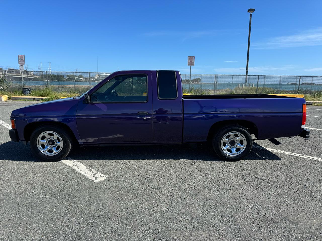 Nissan Pickup King Cab 2WD 1995