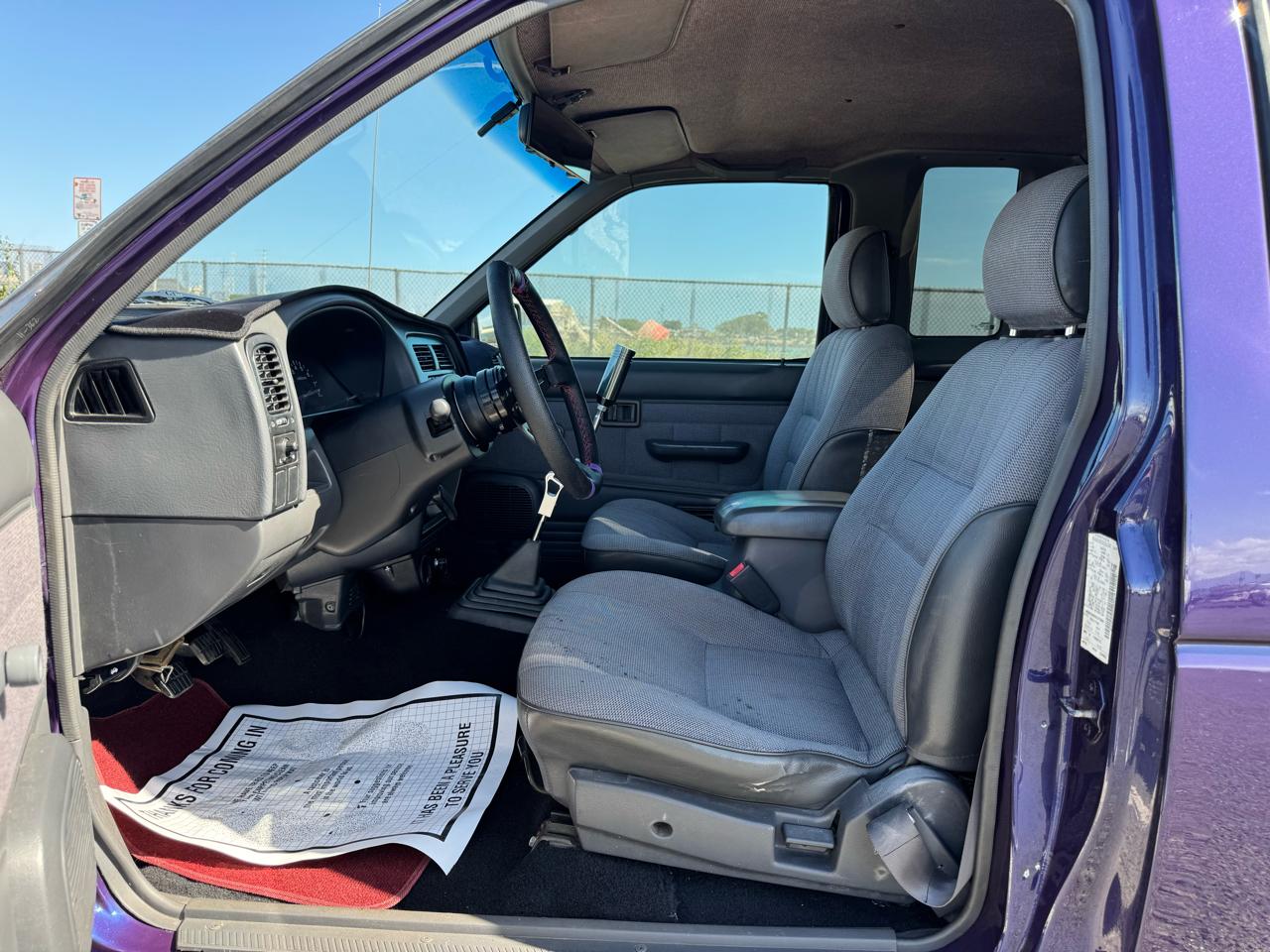 Nissan Pickup King Cab 2WD 1995