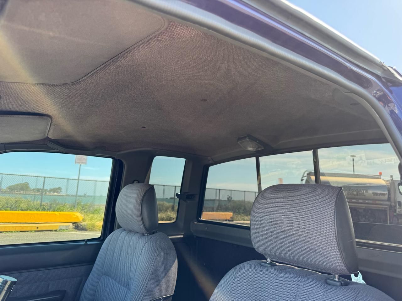 Nissan Pickup King Cab 2WD 1995