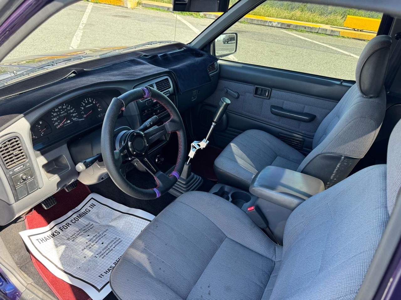 Nissan Pickup King Cab 2WD 1995