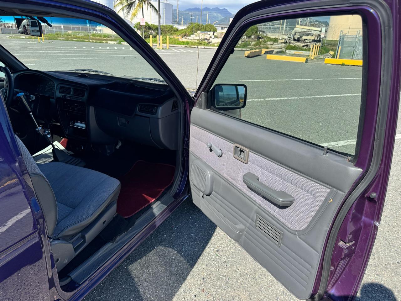 Nissan Pickup King Cab 2WD 1995