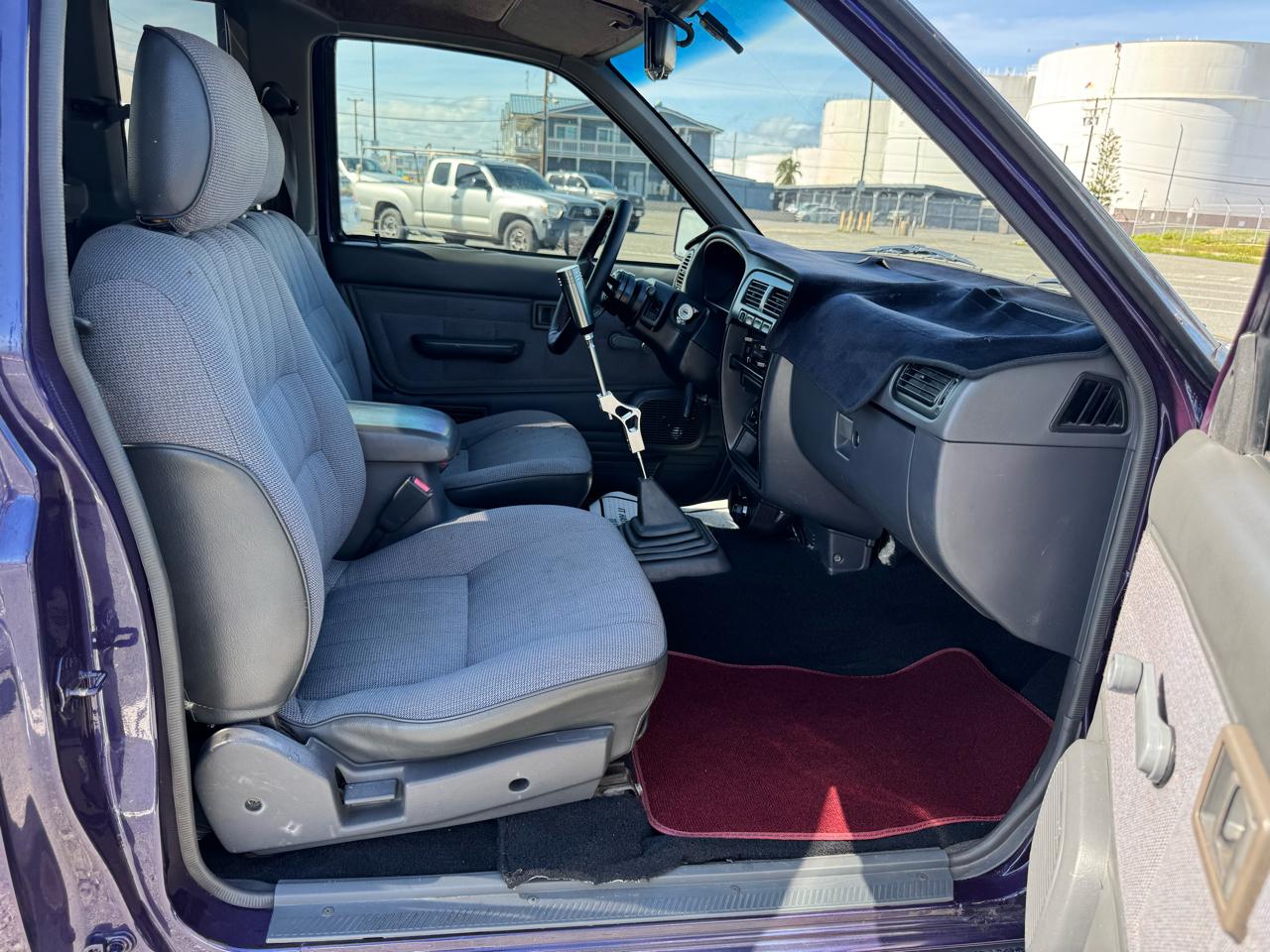 Nissan Pickup King Cab 2WD 1995