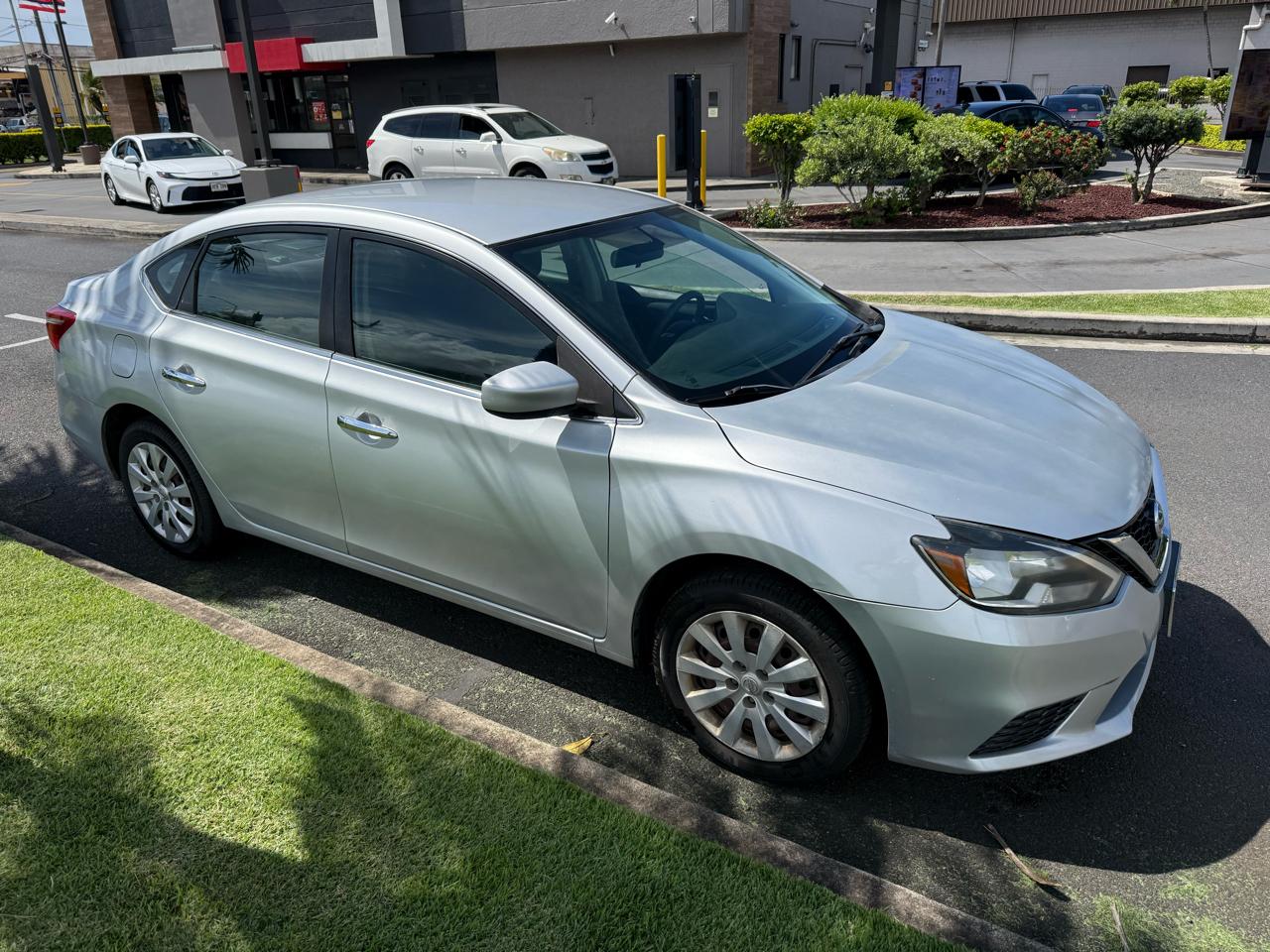 Nissan Sentra S Sedan 2017