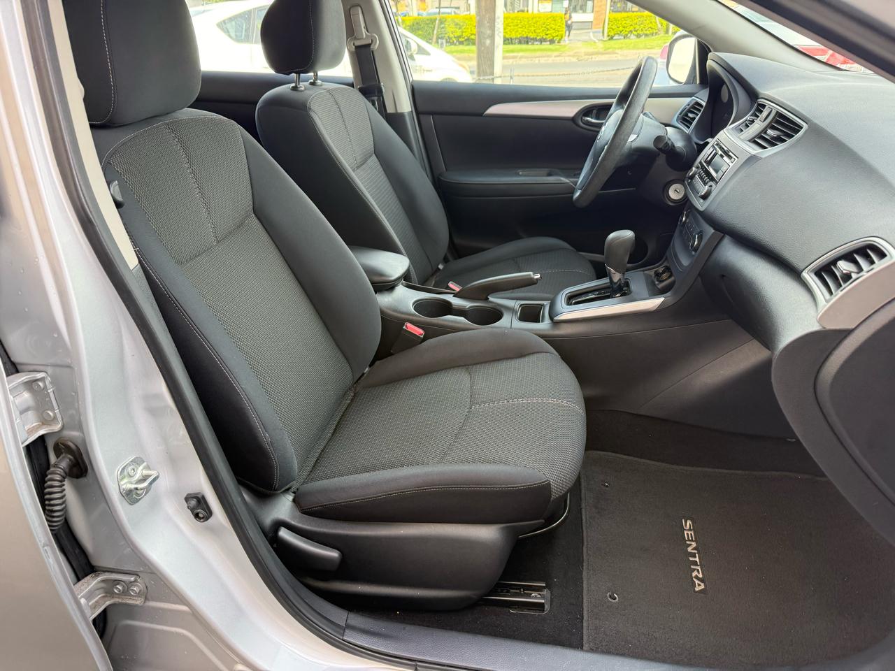 Nissan Sentra S Sedan 2017