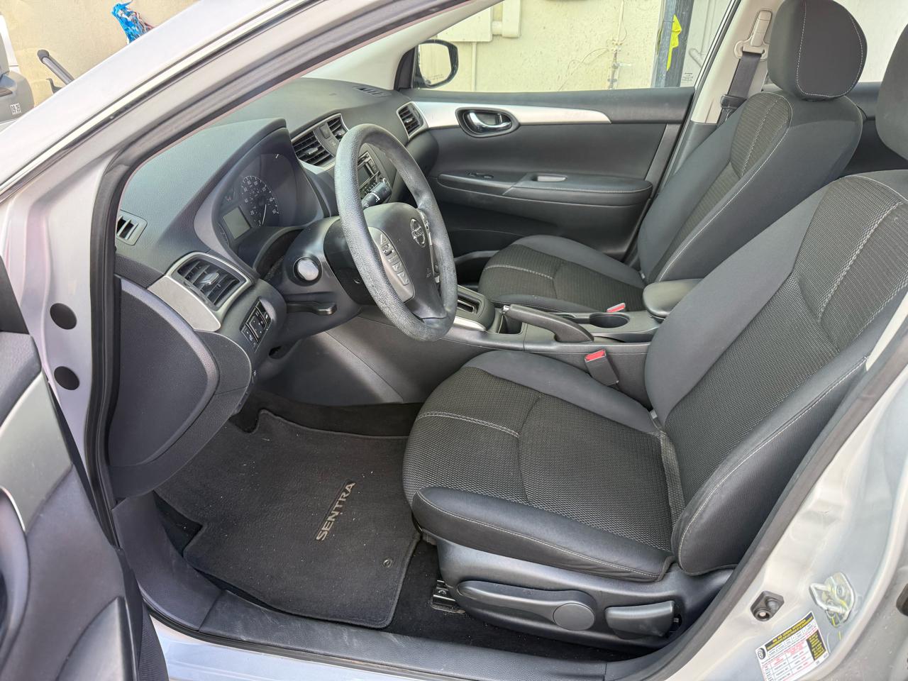 Nissan Sentra S Sedan 2017