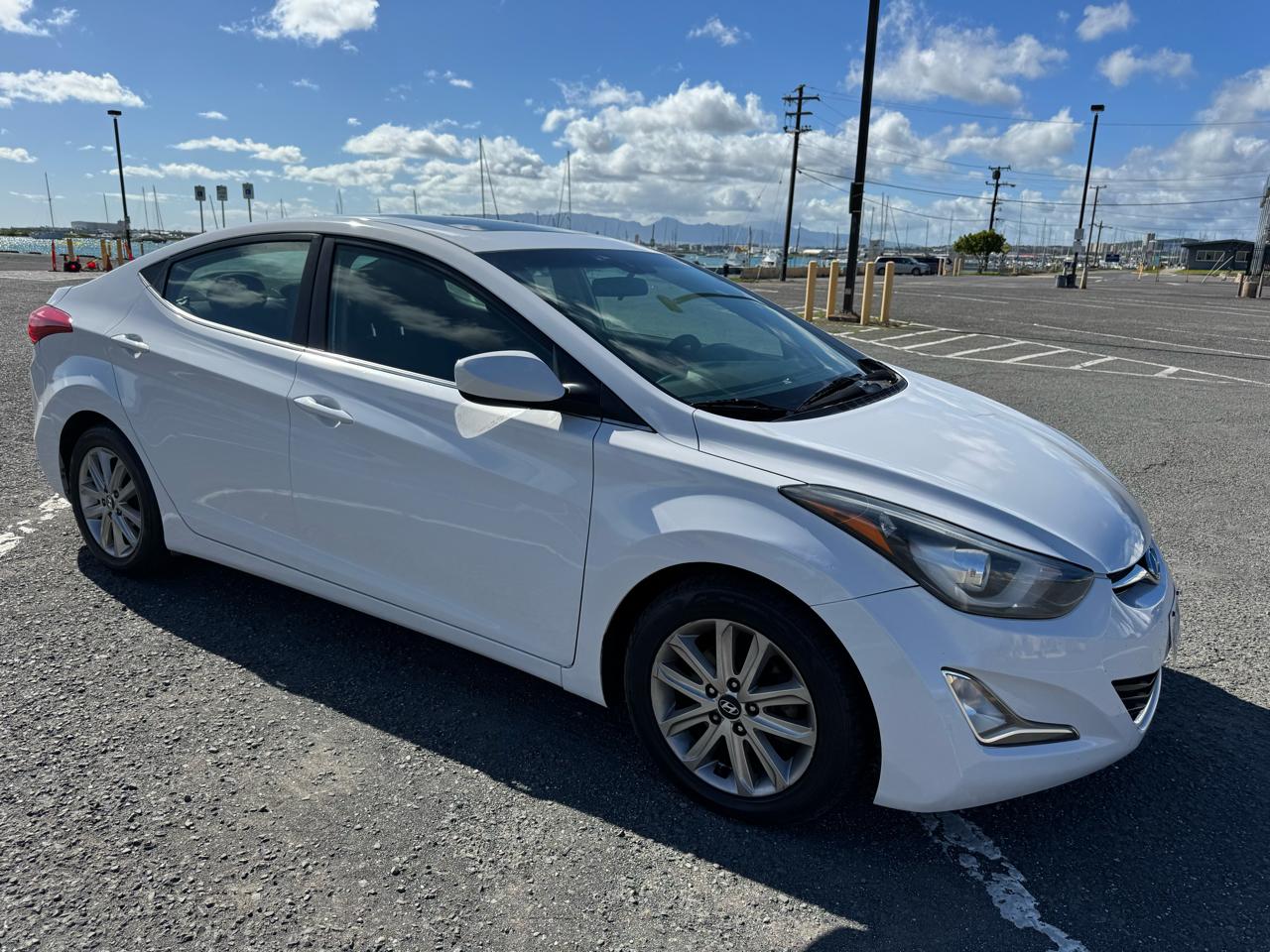 Hyundai Elantra SE 6AT 2015
