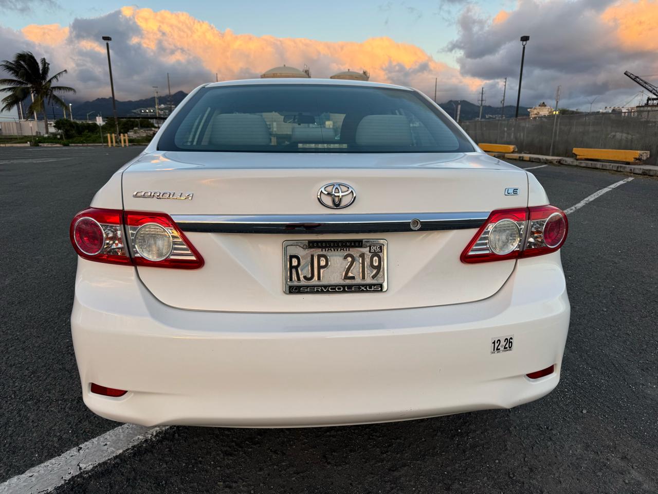 Toyota Corolla 4dr Sdn Auto LE (Natl) 2011