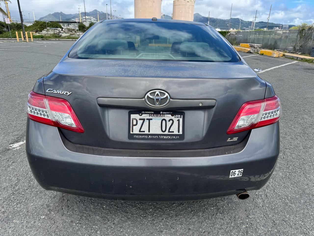 Toyota Camry 4dr Sdn LE Auto 2010